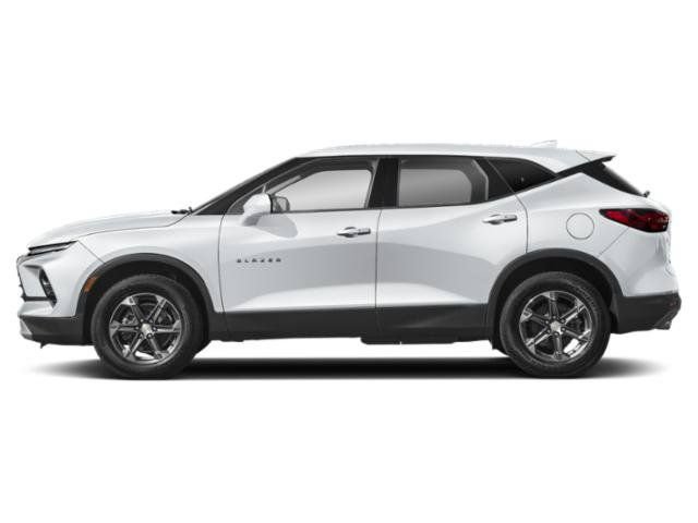 Used 2025 Chevrolet Blazer LT FWD image 3