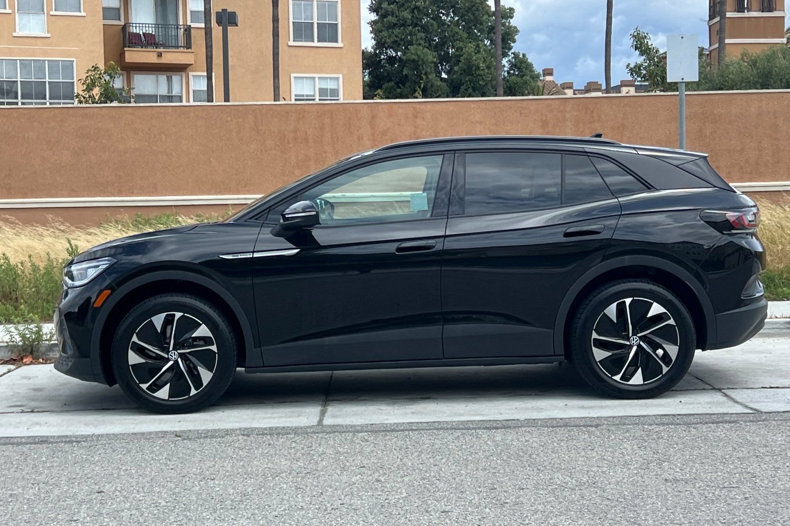 Used 2022 Volkswagen ID.4 Pro S AWD/4WD image 7