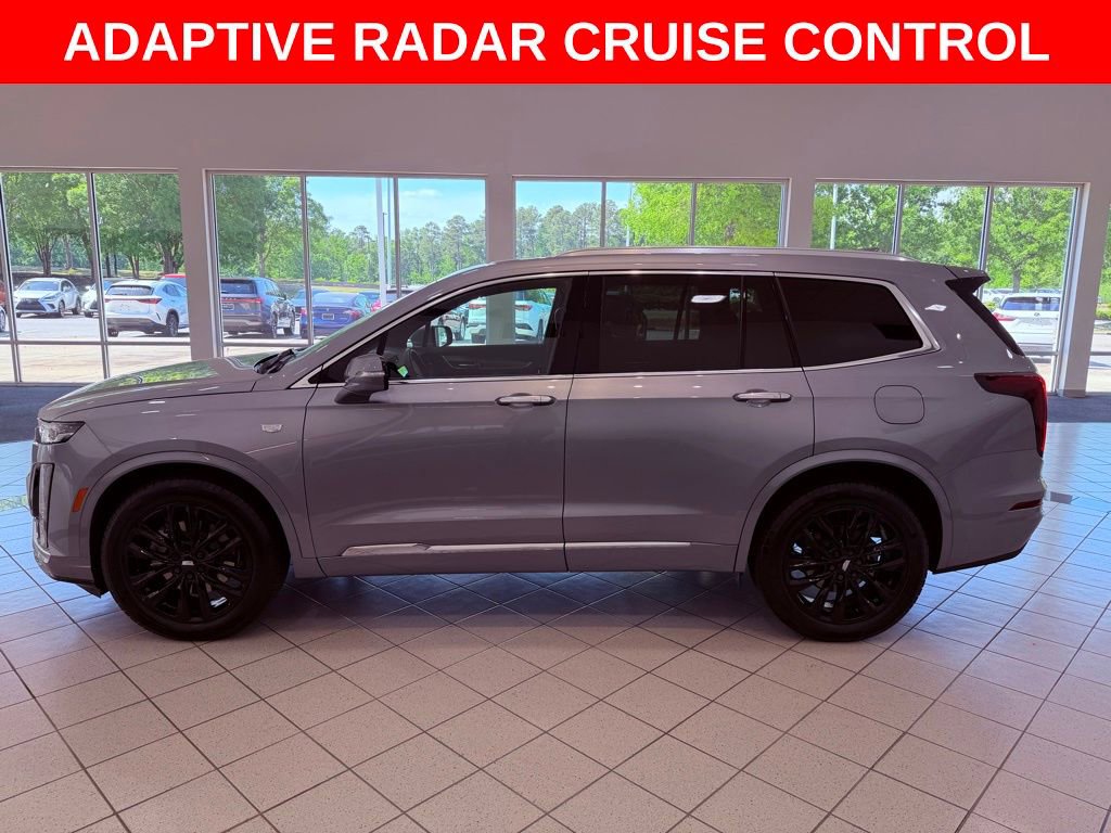 Used 2025 Cadillac XT6 Luxury FWD image 4