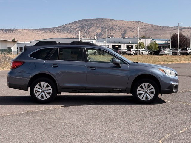 Used 2016 Subaru Outback 2.5i Premium AWD/4WD image 6