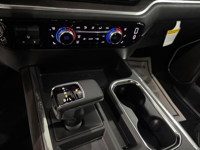 Used 2026 GMC Sierra 1500 SLT w/ SLT Premium Package AWD/4WD image 30