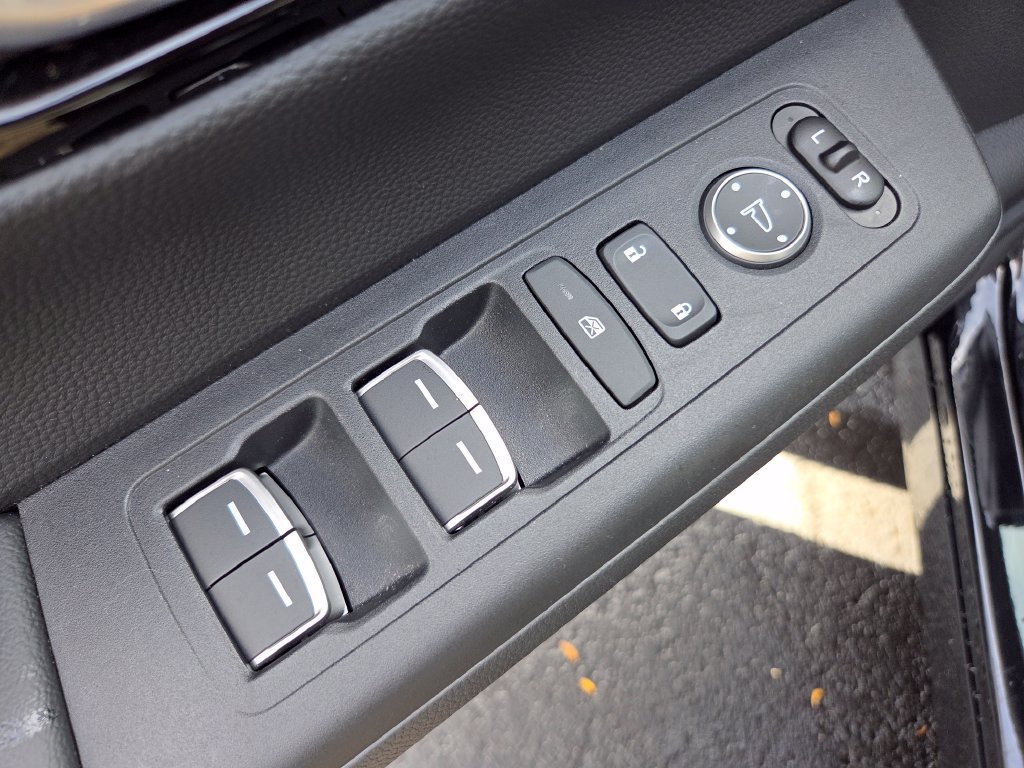Certified 2025 Honda CR-V Sport Touring image 38
