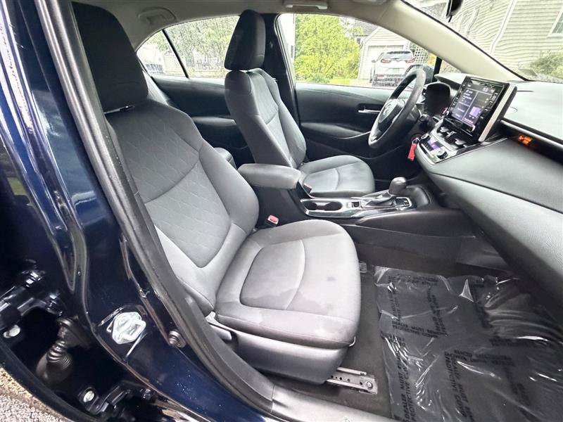 Used 2021 Toyota Corolla LE FWD image 31