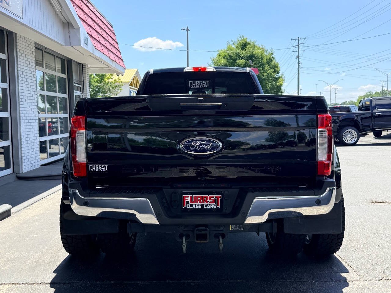 Used 2017 Ford F350 Lariat w/ Lariat Ultimate Package AWD/4WD image 4