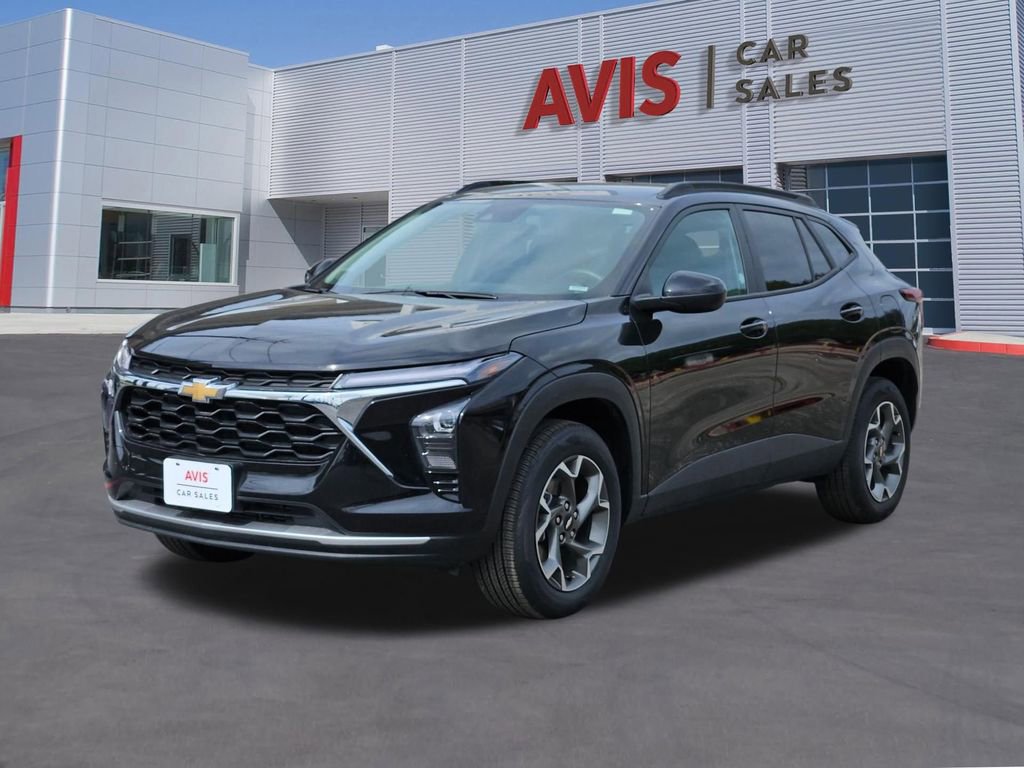 Used 2025 Chevrolet Trax LT w/ LT Convenience Package FWD image 1