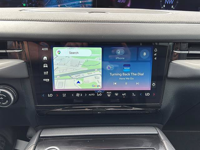 Used 2025 Lincoln Navigator Reserve AWD/4WD image 22