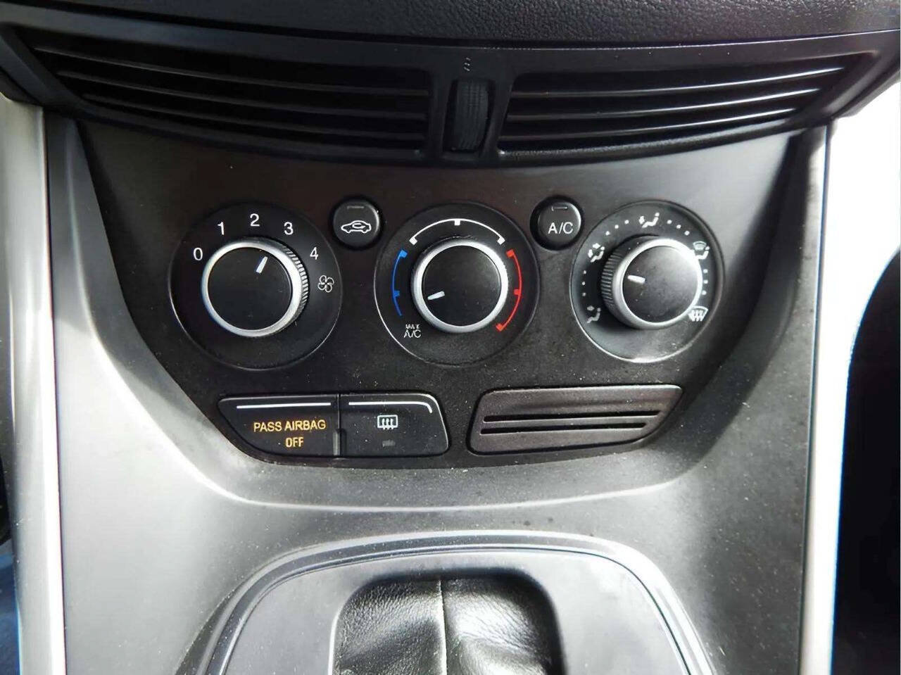 Used 2016 Ford Escape SE AWD/4WD image 27