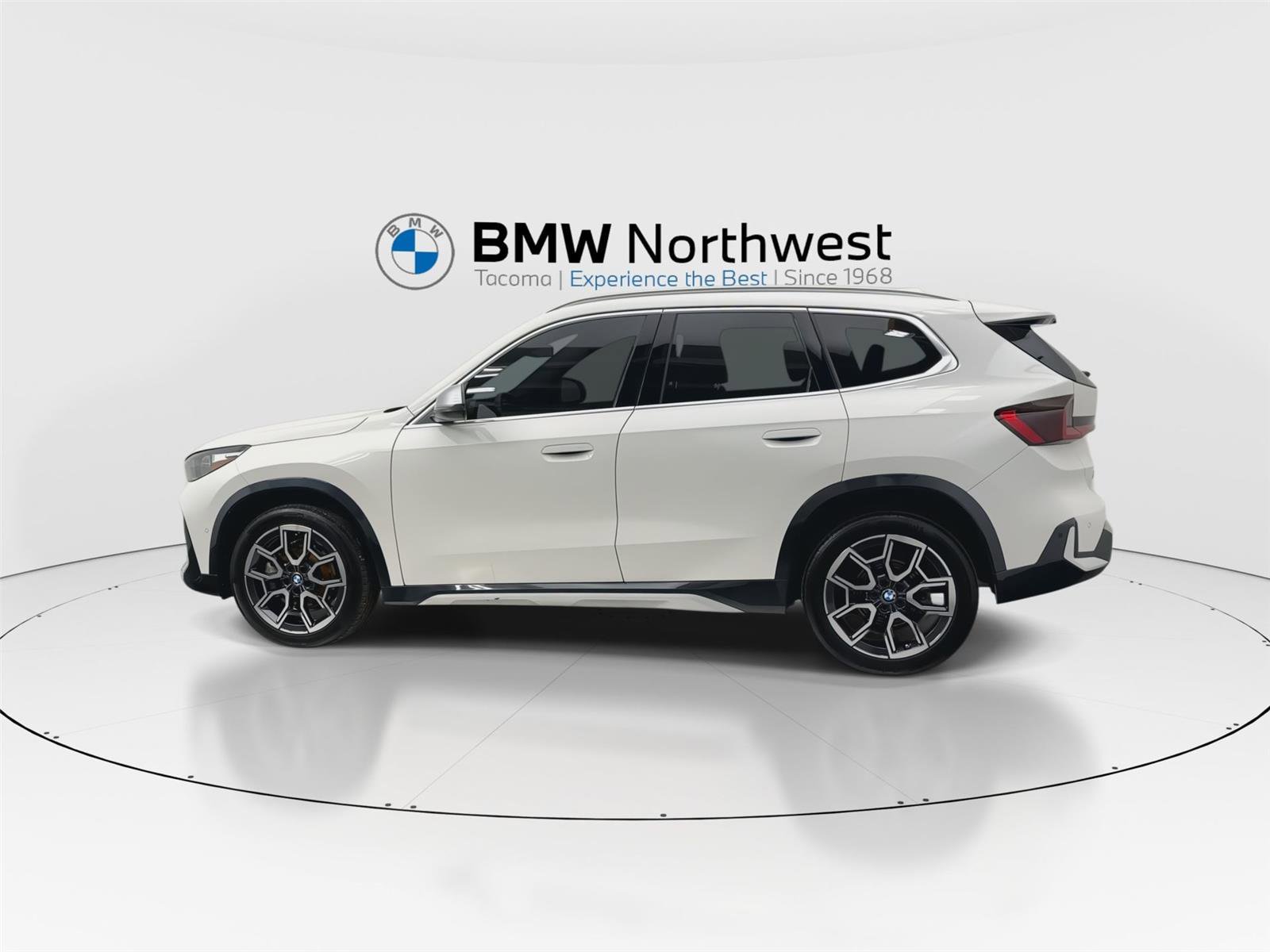 Used 2023 BMW X1 xDrive28i w/ Convenience Package AWD/4WD image 11