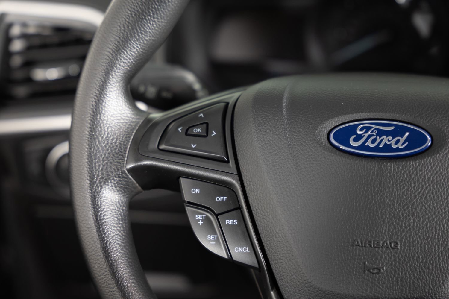 Used 2022 Ford Edge SE w/ Black Appearance Package image 33