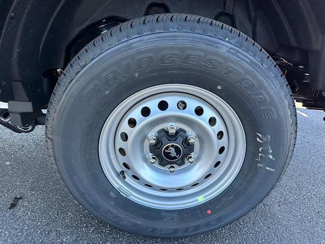 New 2025 Ford Bronco Base image 15