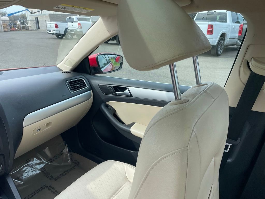 Used 2014 Volkswagen Jetta SE image 17