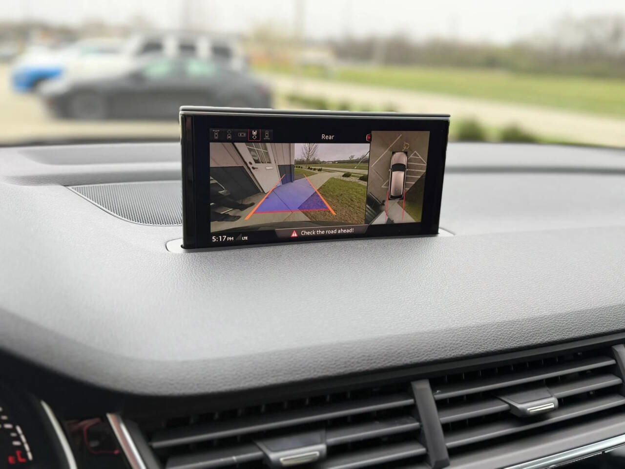 Used 2017 Audi Q7 3.0T Premium Plus image 20