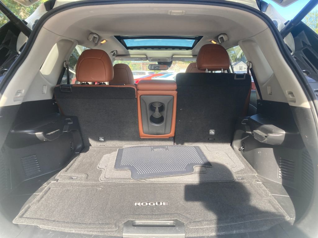 Used 2017 Nissan Rogue SL w/ SL Premium Package image 27