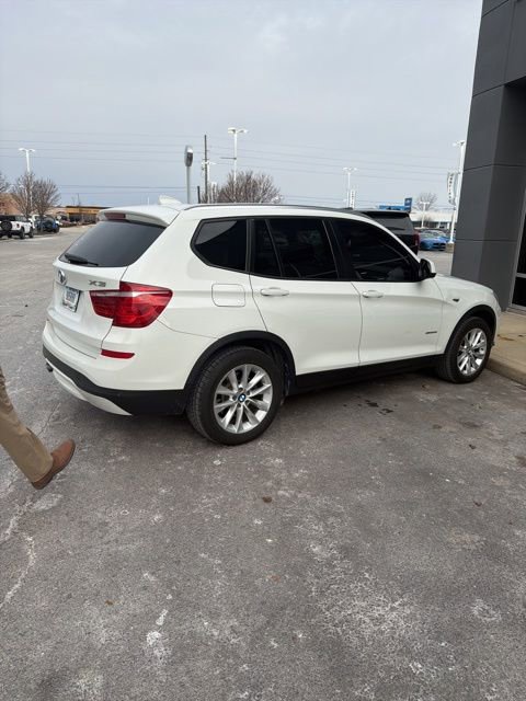 Used 2016 BMW X3 xDrive28i image 3