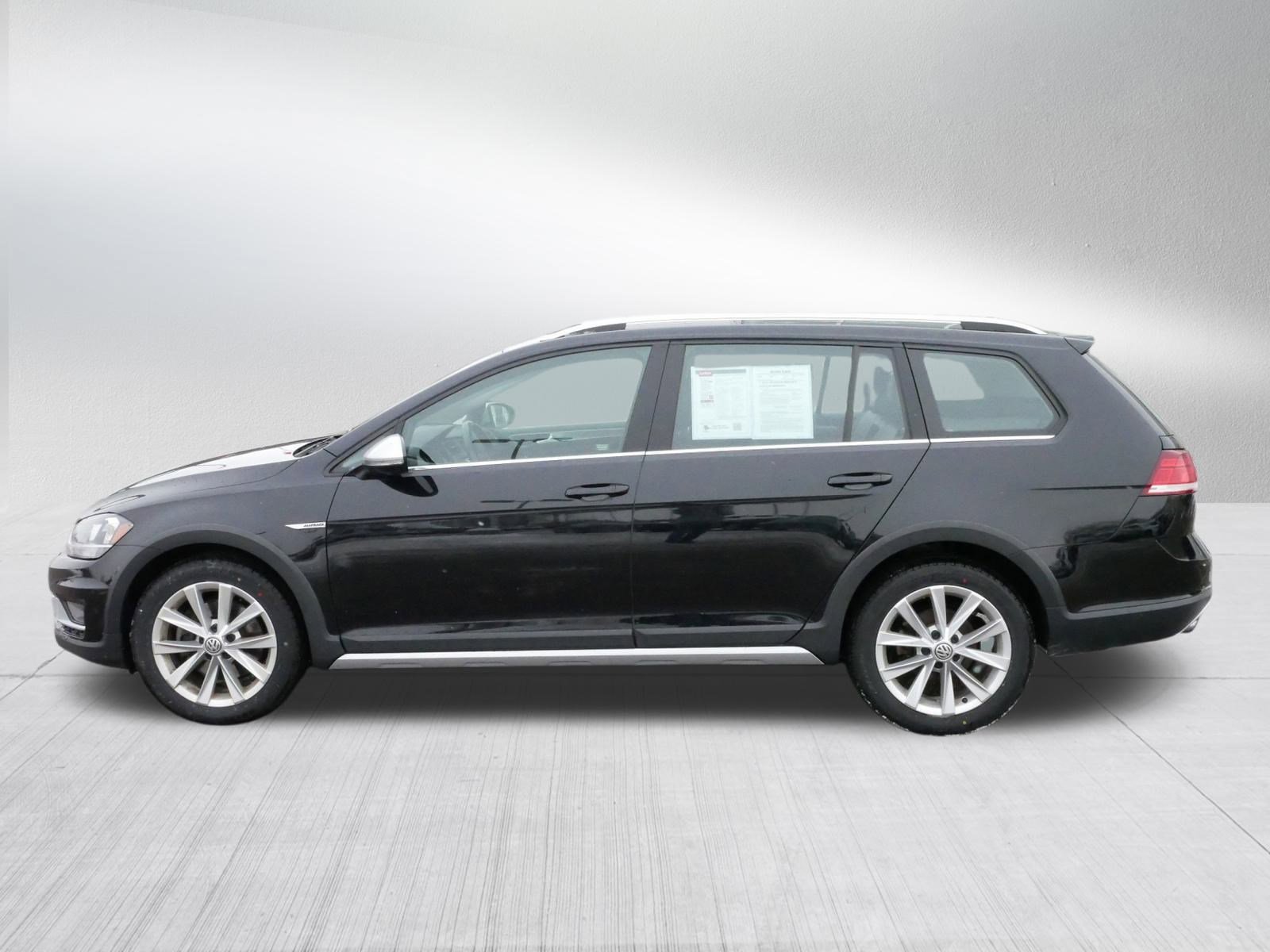 Used 2018 Volkswagen Golf Alltrack SE image 4