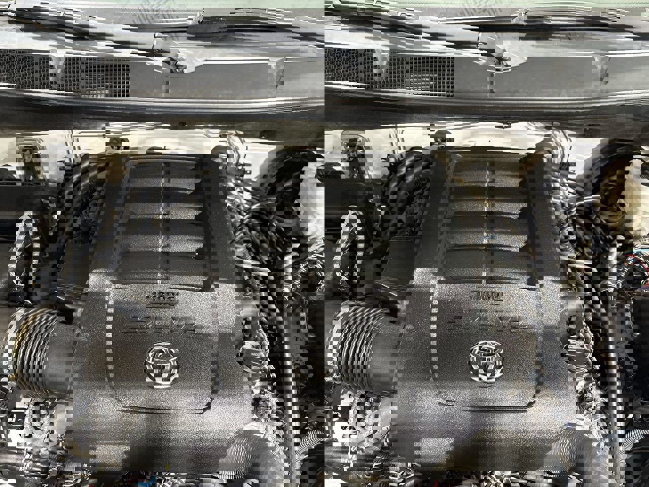 Used 2017 Toyota Tundra SR5 image 24