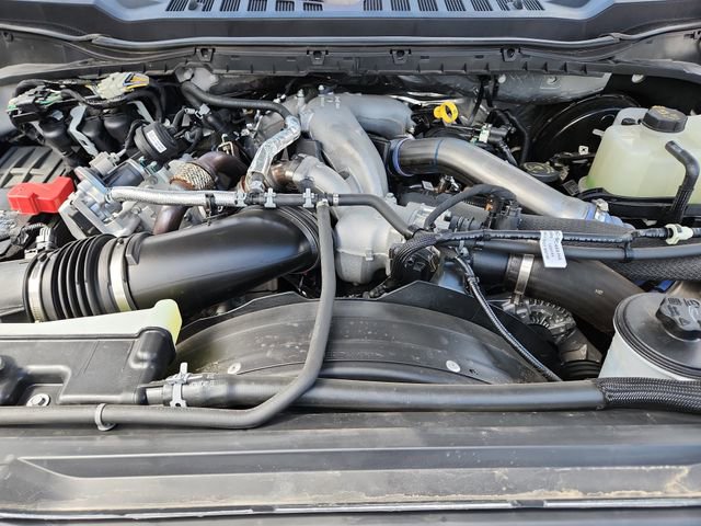Used 2025 Ford F350 Lariat w/ Black Appearance Package image 12