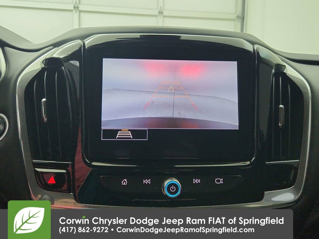 Used 2020 Chevrolet Traverse LT w/ Driver Confidence II Package AWD/4WD image 24