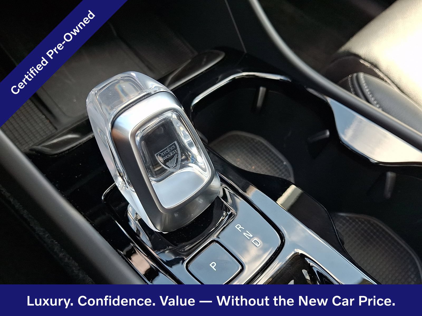Certified 2025 Volvo XC40 B5 Ultra AWD/4WD image 16