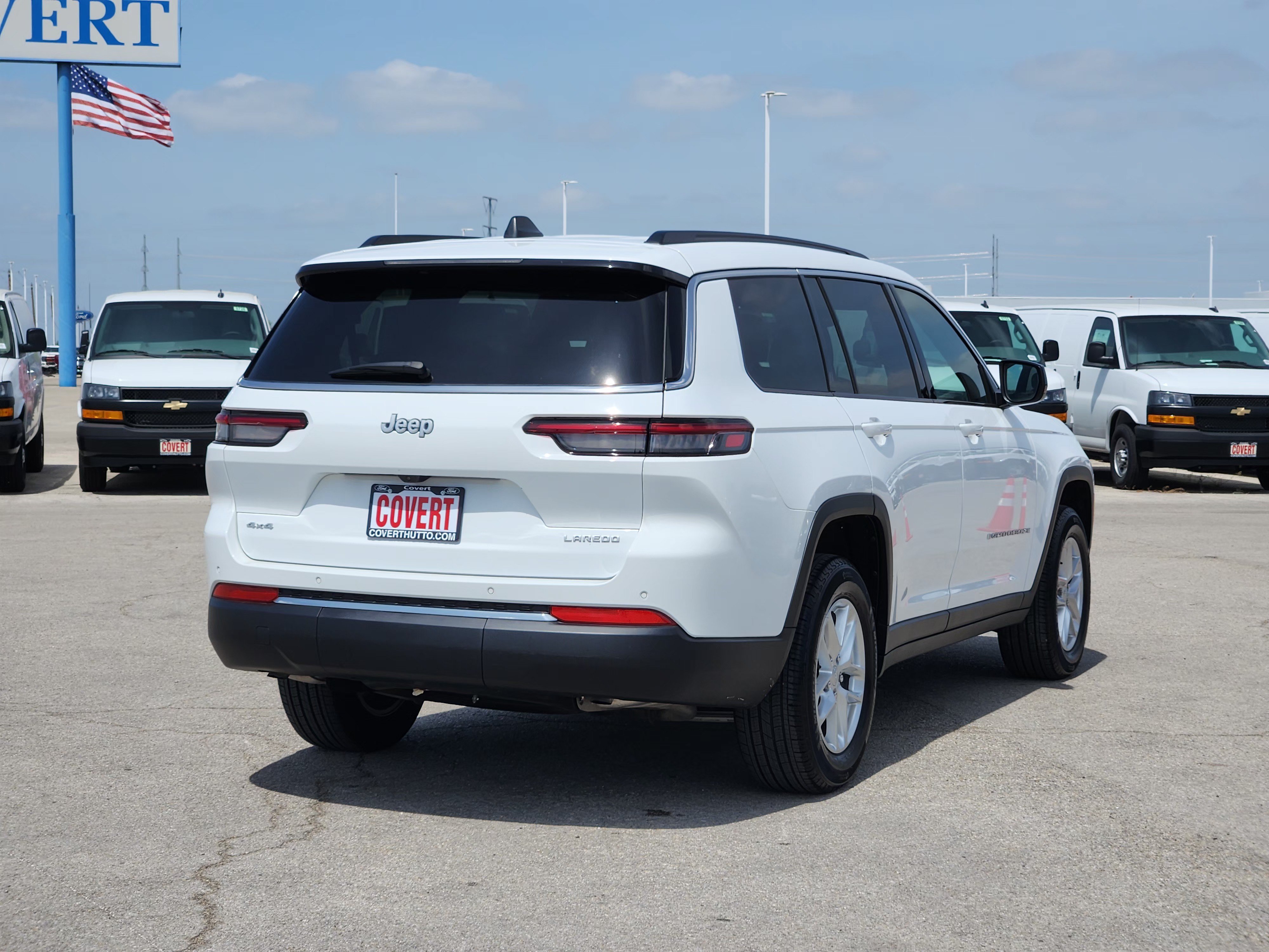 Used 2025 Jeep Grand Cherokee L Laredo w/ Luxury Tech Group I AWD/4WD image 7
