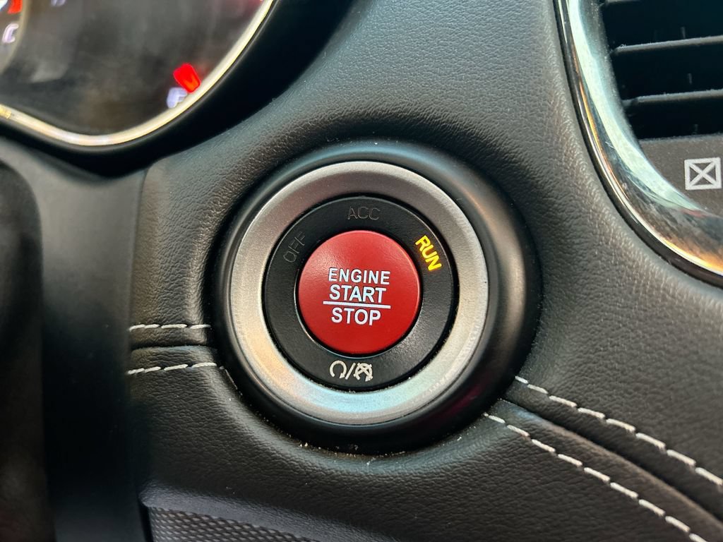 Used 2018 Dodge Durango SRT w/ SRT Interior Appearance Group AWD/4WD image 17