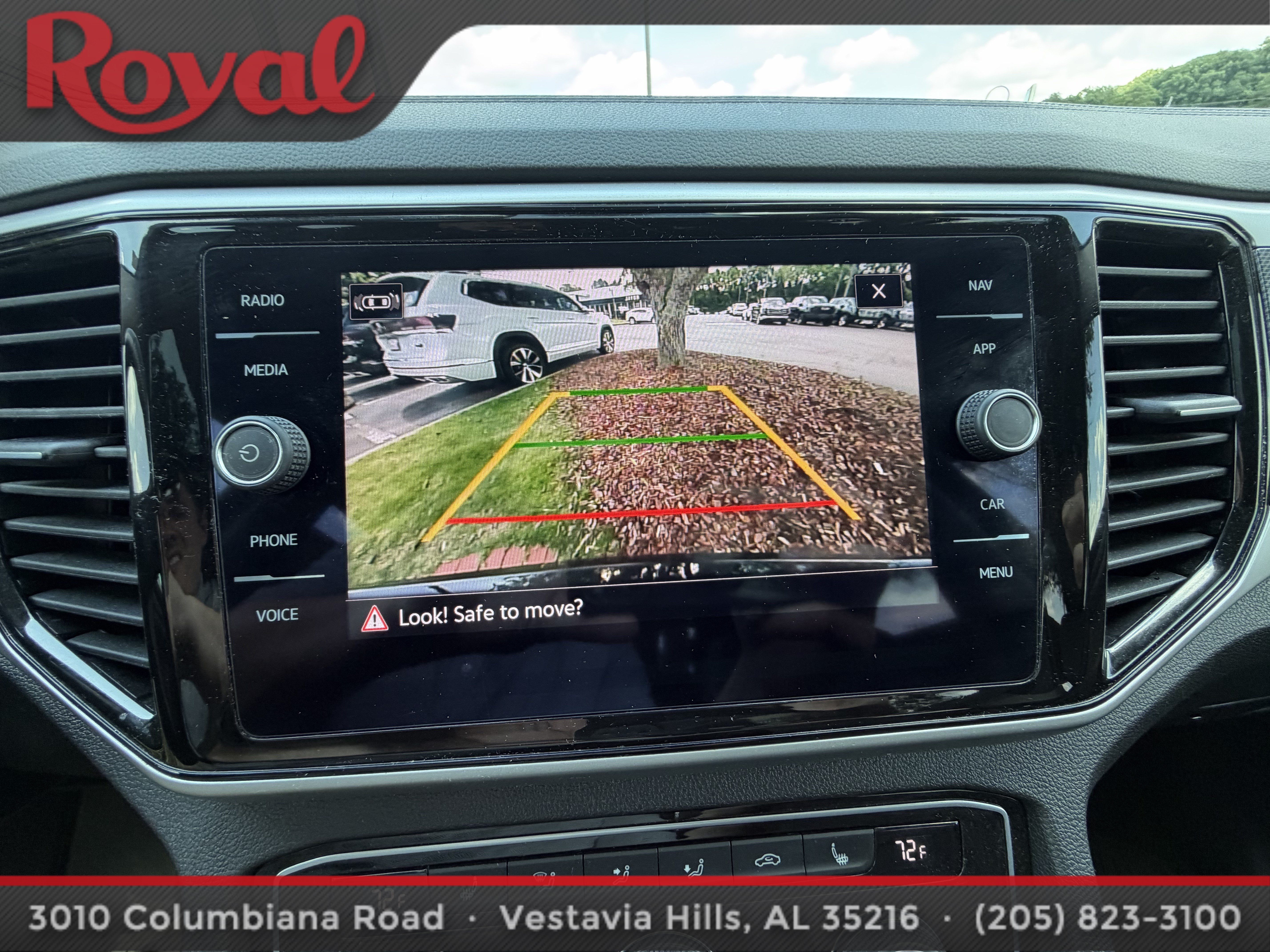 Certified 2023 Volkswagen Atlas SEL R-Line AWD/4WD image 17