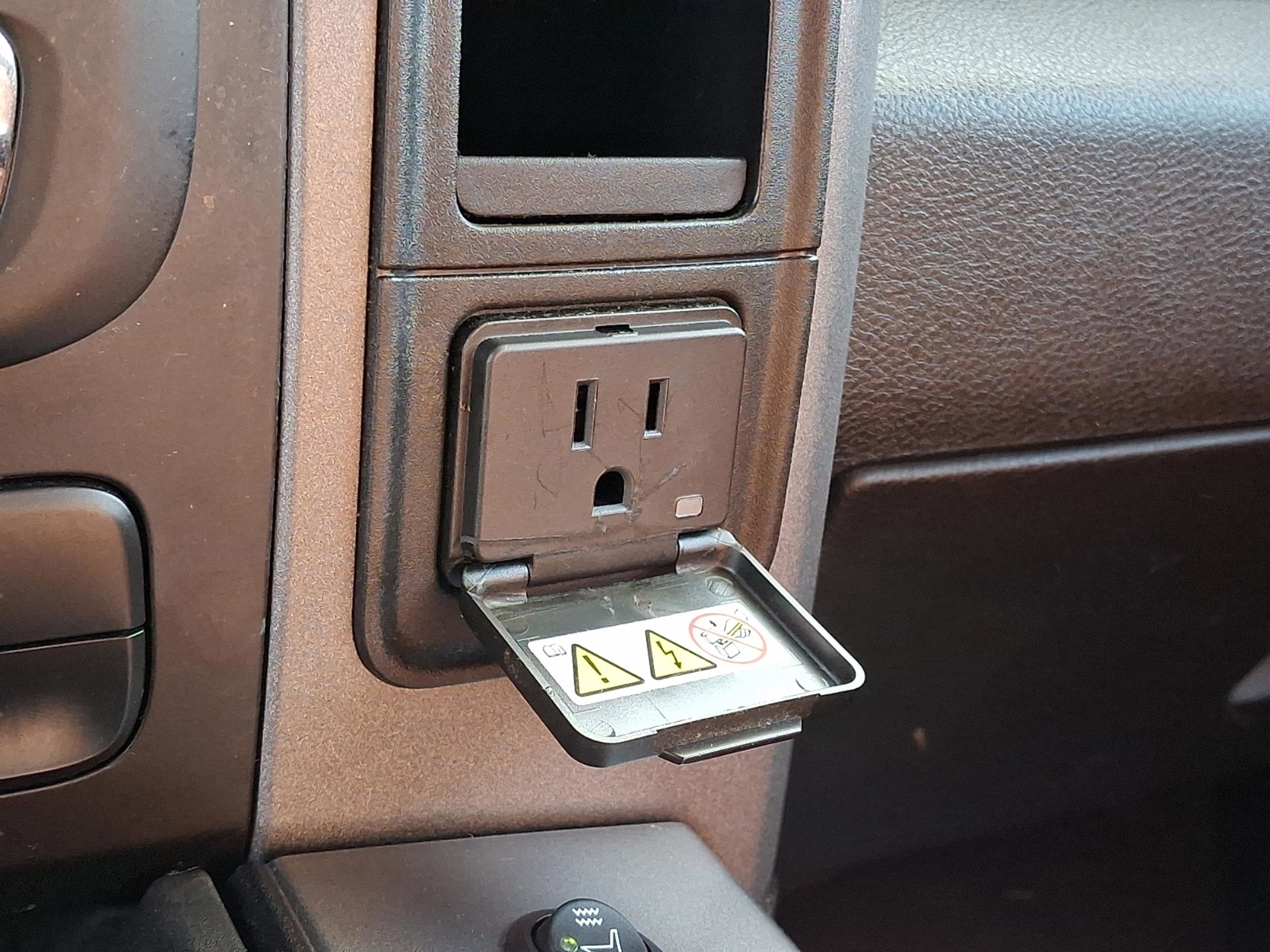 Certified 2022 RAM 1500 Express AWD/4WD image 20