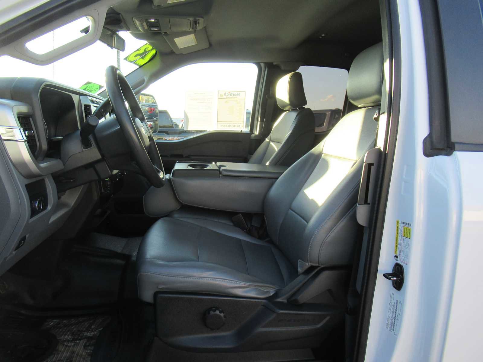 Used 2023 Ford F250 XL w/ XL Chrome Package image 19