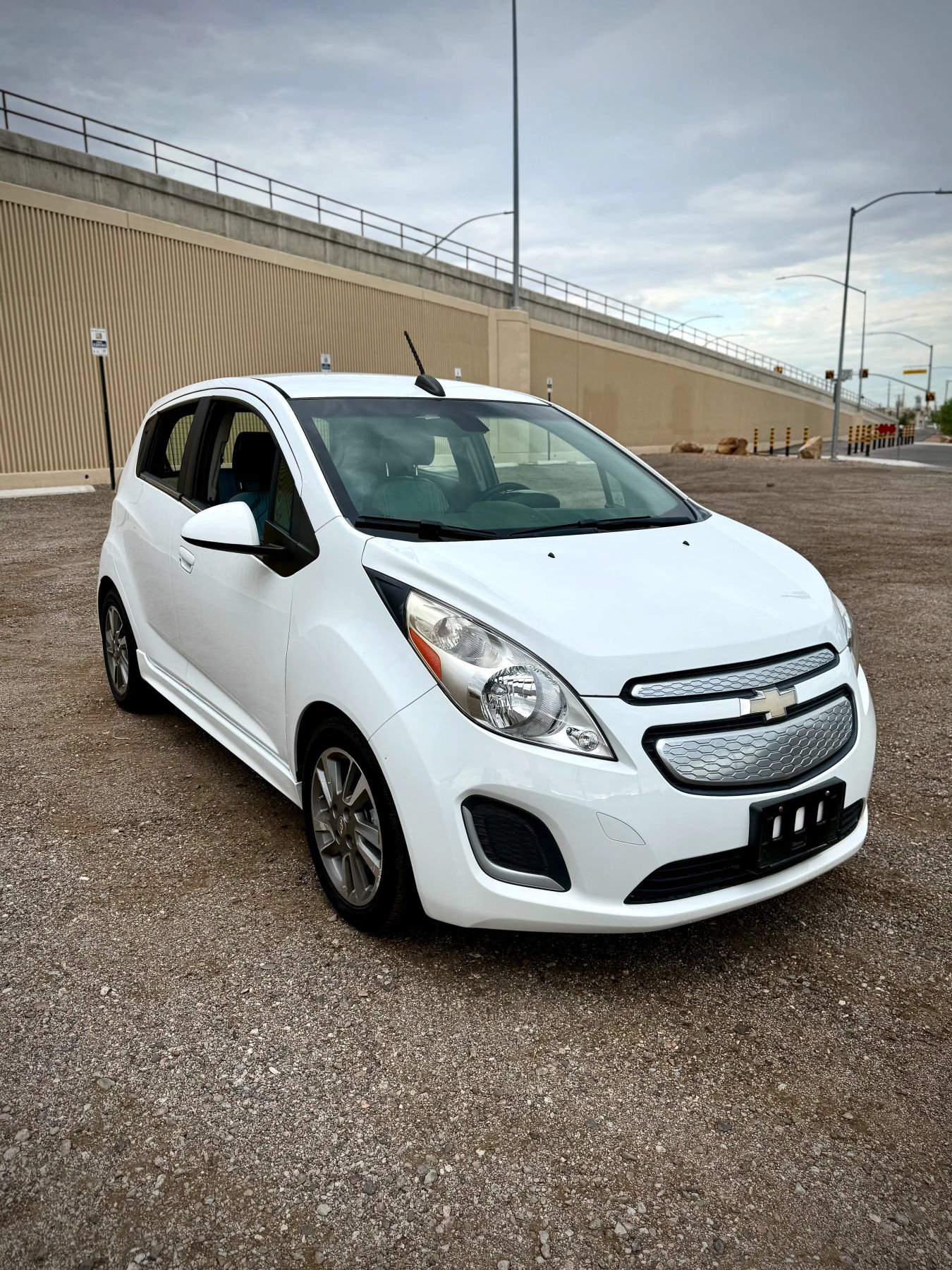 Used 2015 Chevrolet Spark LT FWD image 3