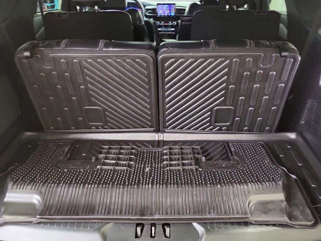 Used 2023 Ford Explorer ST w/ Equipment Group 401A image 6
