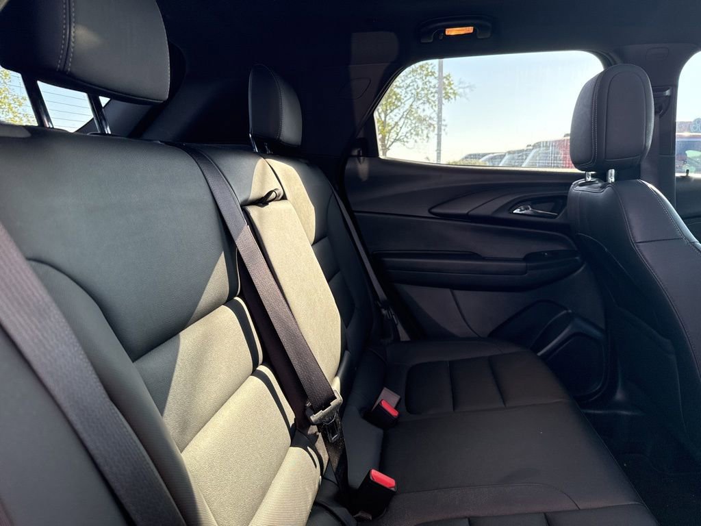 Used 2023 Chevrolet TrailBlazer ACTIV w/ Sun and Liftgate Package image 28