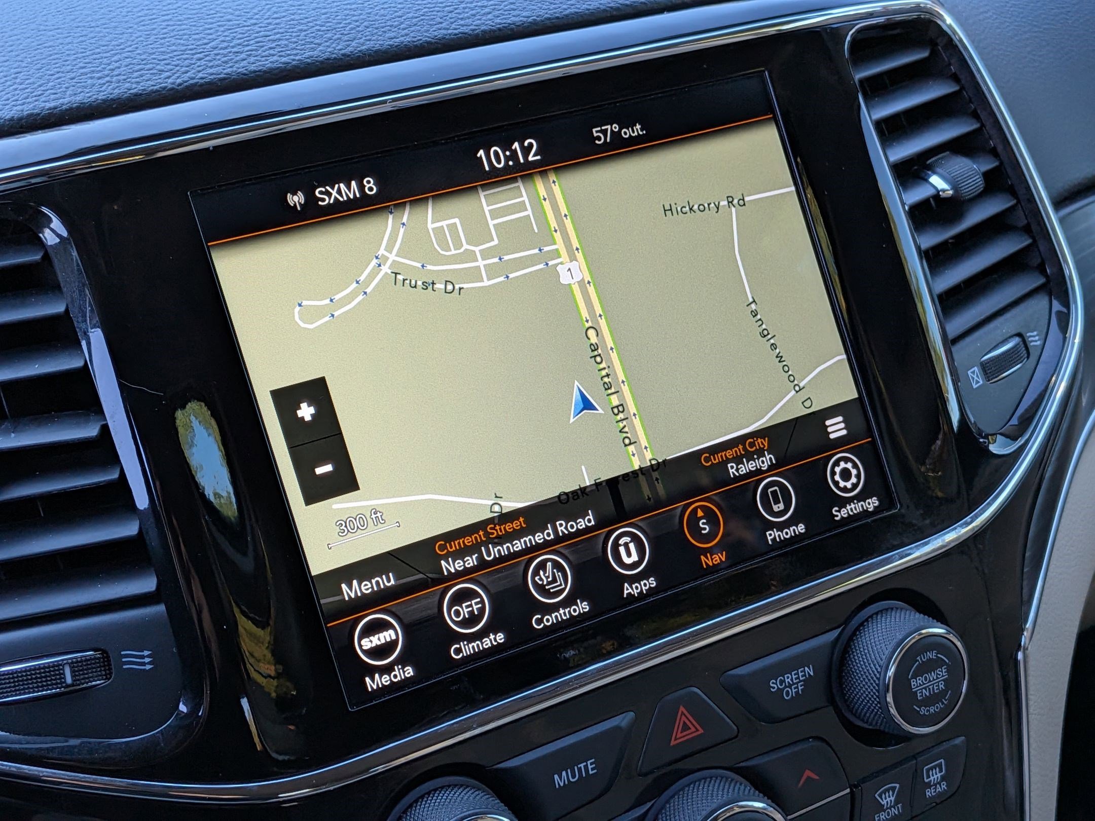 Used 2021 Jeep Grand Cherokee Limited w/ Sun & Sound Group image 22