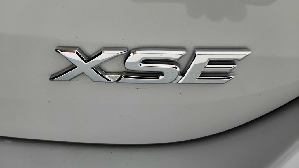 Used 2024 Toyota Camry XSE FWD image 14