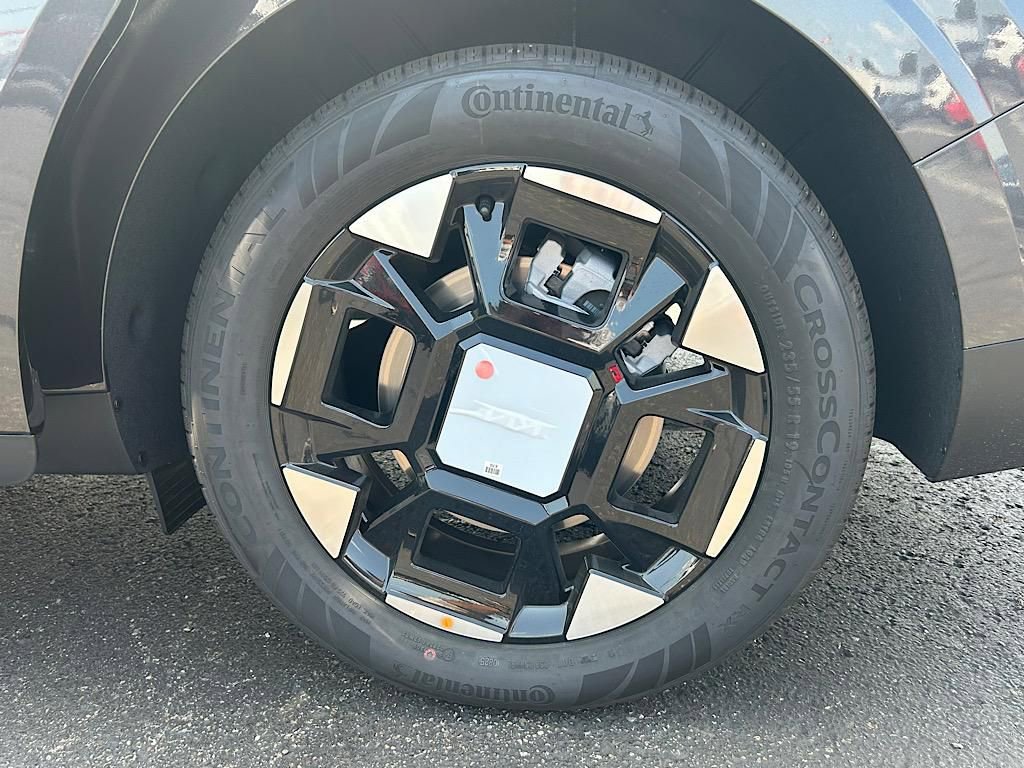 New 2026 Kia Carnival EX FWD image 24