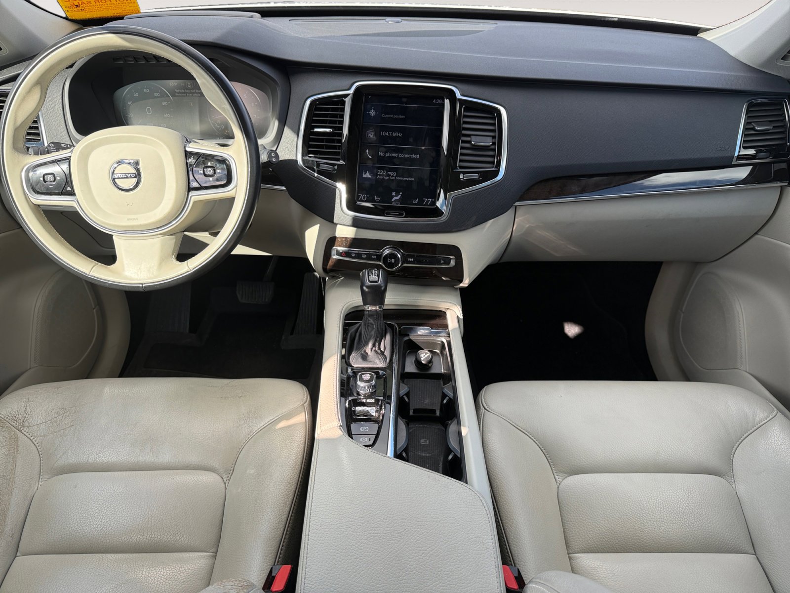 Used 2018 Volvo XC90 T5 Momentum w/ Convenience Package FWD image 10