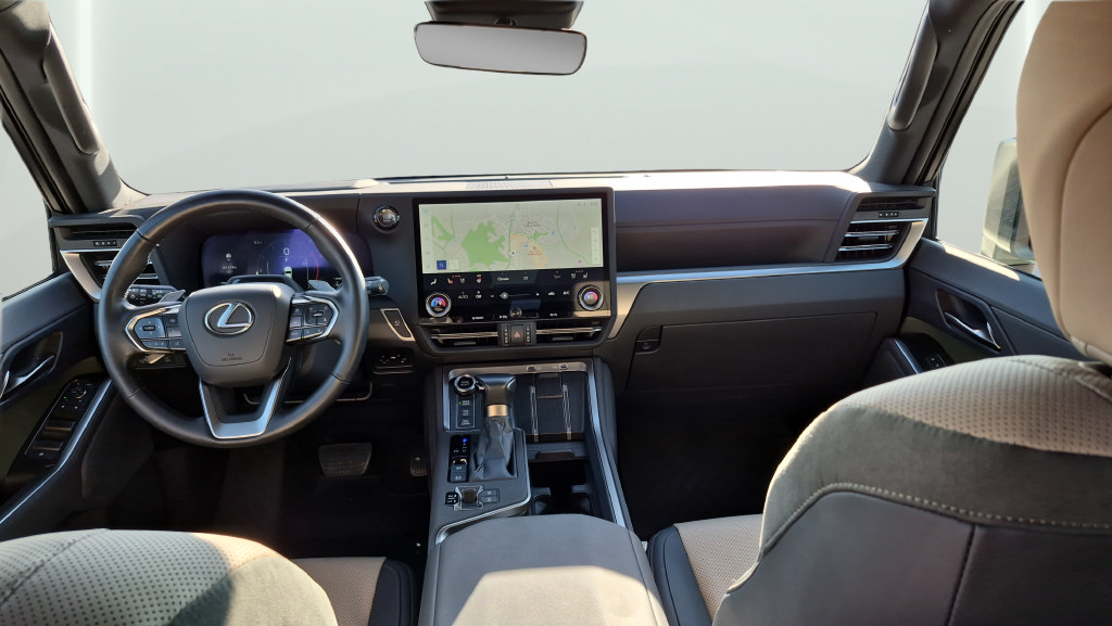 Used 2024 Lexus GX 550 AWD/4WD image 23