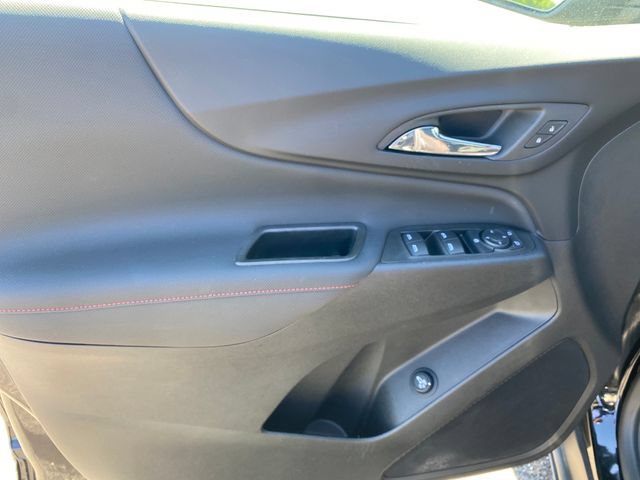 Certified 2023 Chevrolet Equinox RS w/ LPO, Floor Liner Package AWD/4WD image 16