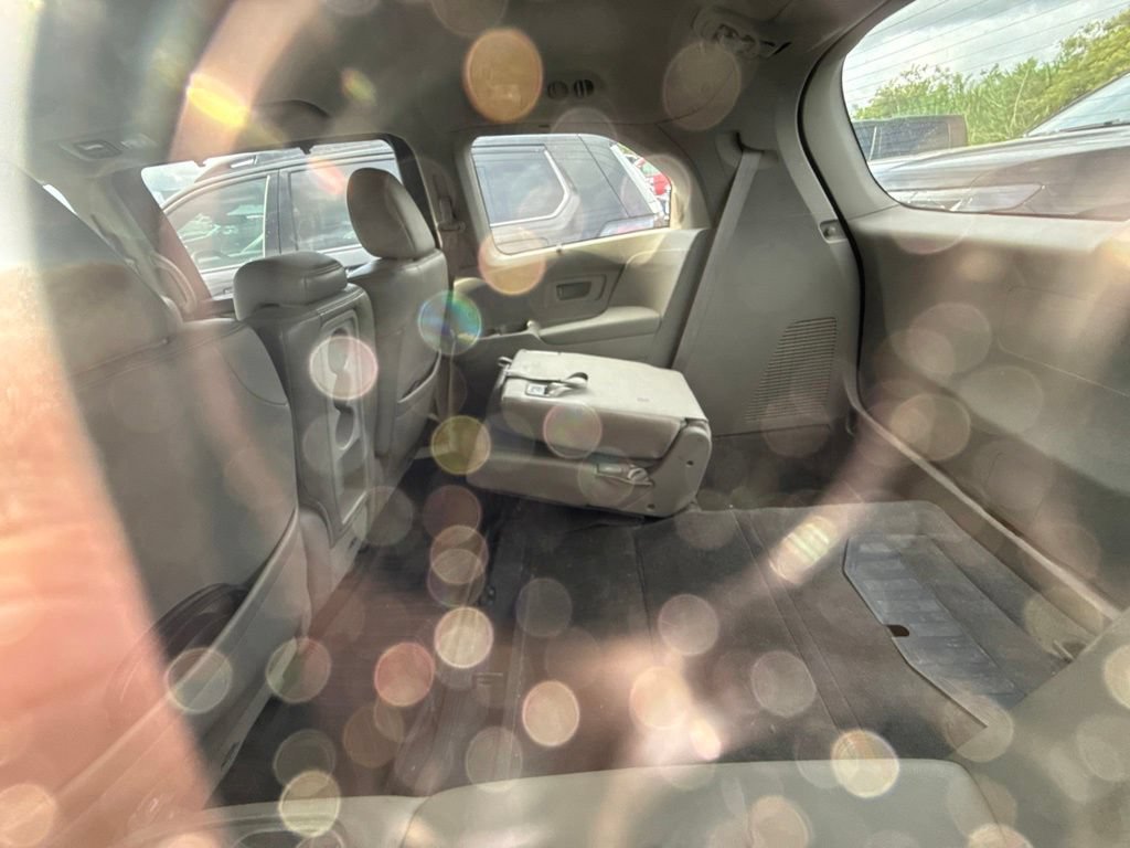 Used 2011 Honda Odyssey Touring Elite image 9