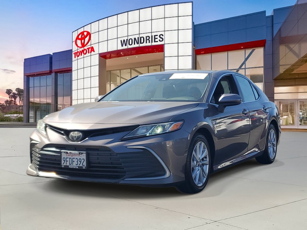 Used 2023 Toyota Camry LE FWD image 2