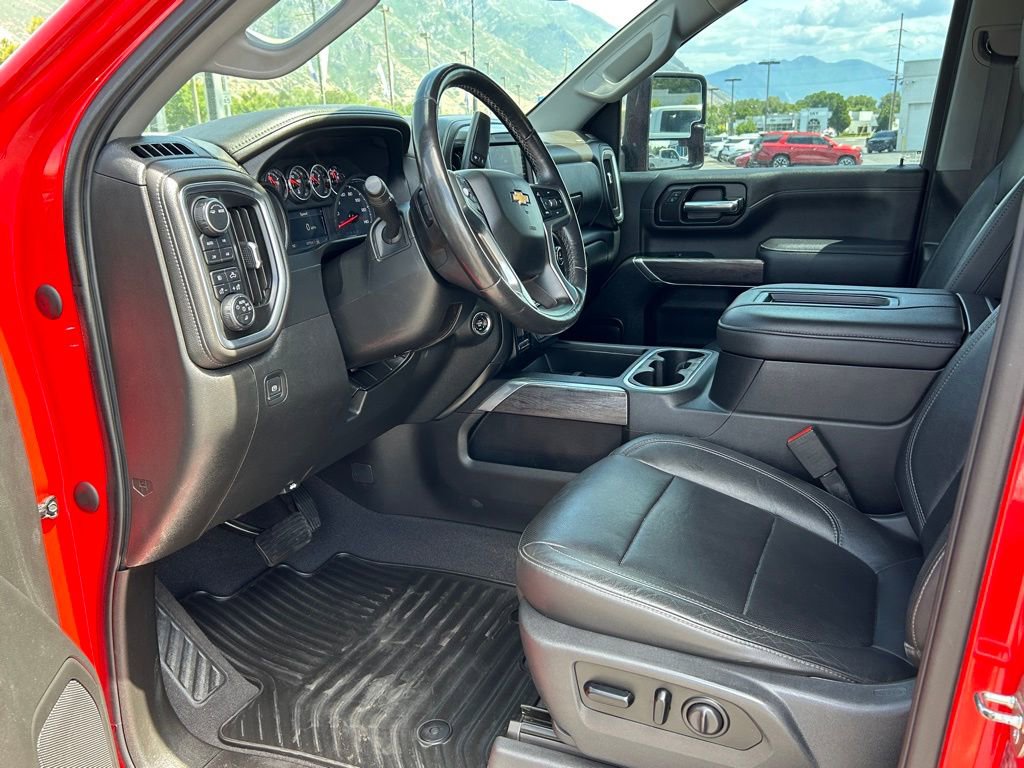 Used 2020 Chevrolet Silverado 3500 LTZ w/ LTZ Convenience Package image 16