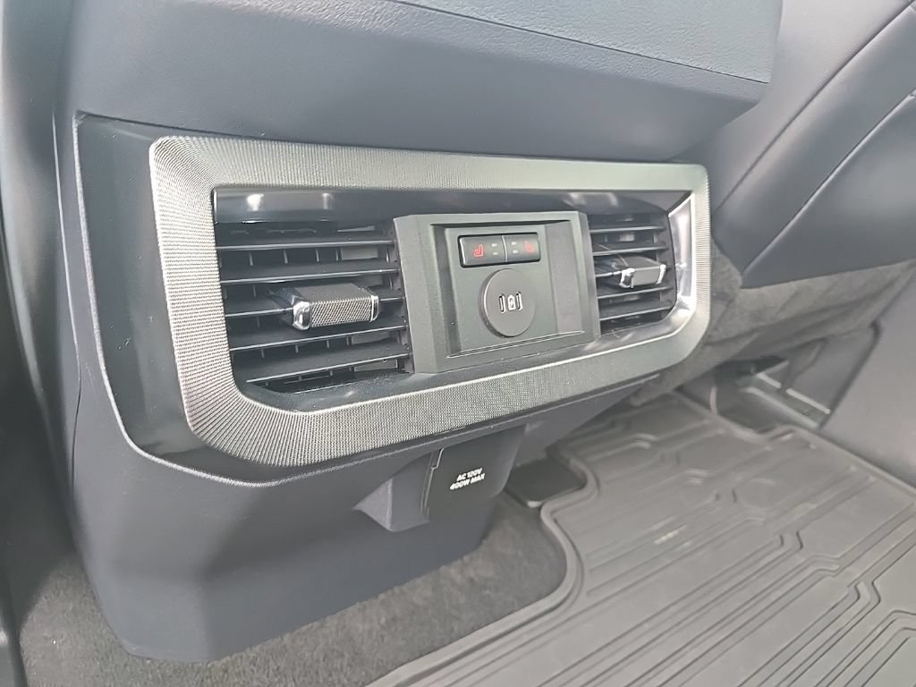 Used 2026 Ford F250 Platinum w/ FX4 Off-Road Package AWD/4WD image 17