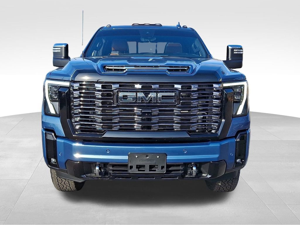 Used 2025 GMC Sierra 2500 Denali Ultimate image 2