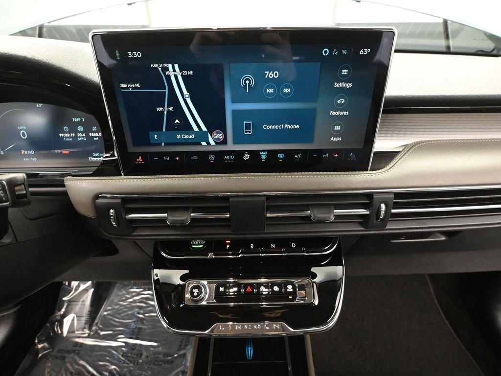 Used 2023 Lincoln Corsair Reserve image 31