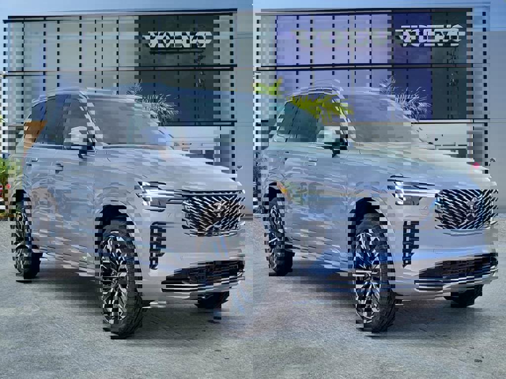 New 2026 Volvo XC90 B5 Core w/ Protection Package Premier image 1