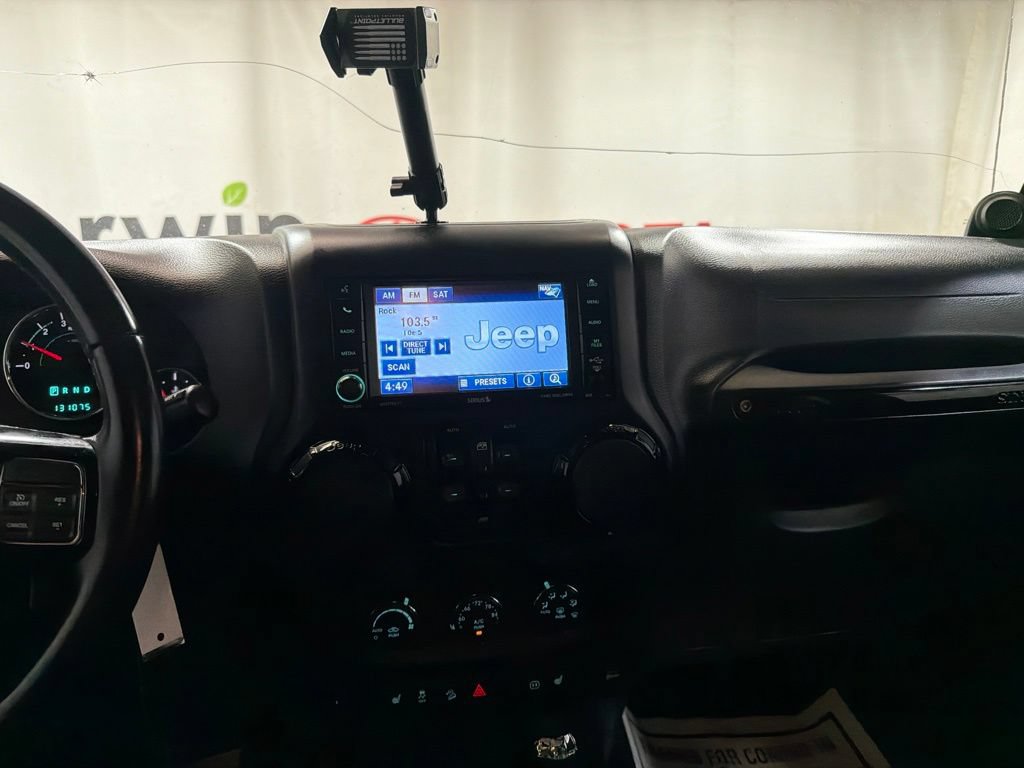 Used 2012 Jeep Wrangler Unlimited Sahara AWD/4WD image 31