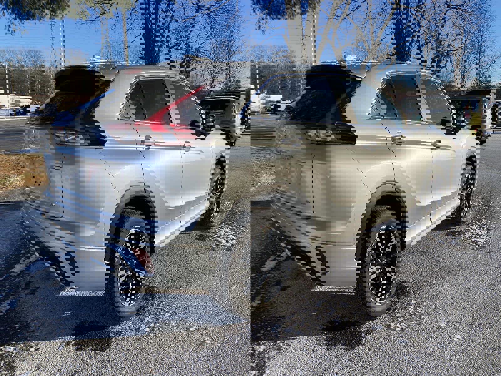 Used 2024 Mitsubishi Eclipse Cross SEL image 3