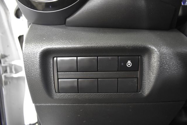 Used 2021 Nissan Kicks SR w/ SR Premium Package FWD image 14
