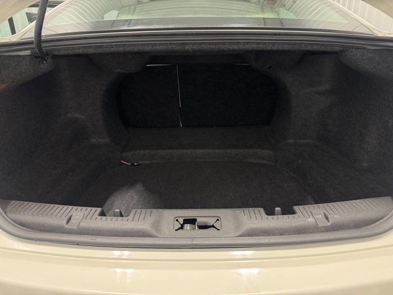 Used 2012 Ford Taurus SEL image 11