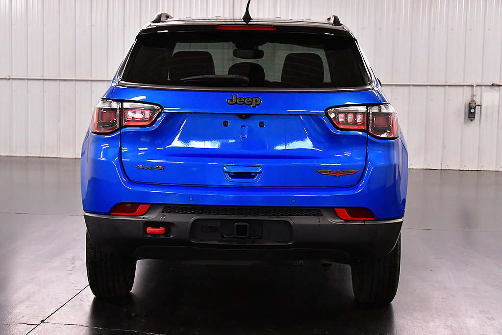Used 2022 Jeep Compass Trailhawk w/ Trailhawk Convenience Group AWD/4WD image 7