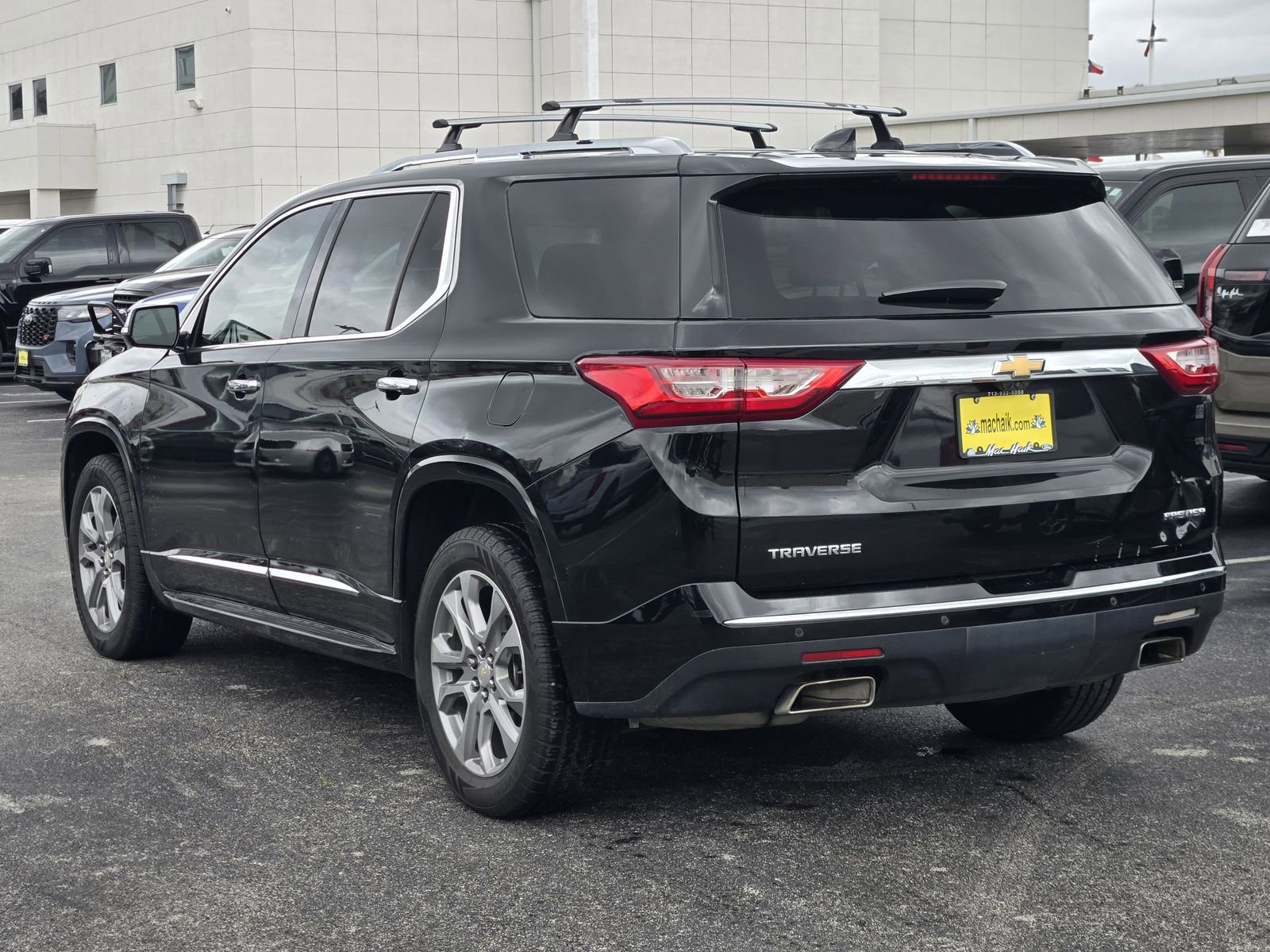 Used 2019 Chevrolet Traverse Premier w/ LPO, 'HIT The Road' Package image 6